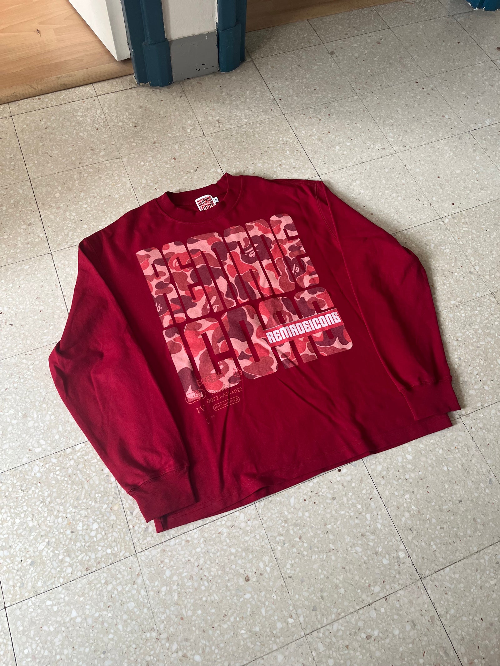LONGSLEEVE SURPRISE DROP 1